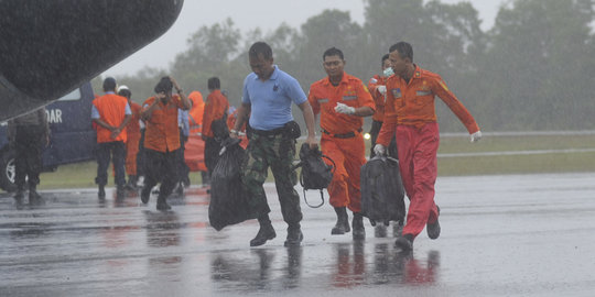 Khawatir busuk,jasad korban AirAsia langsung dikirim ke Surabaya