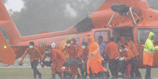 Sea Hawk kembali kirim empat jenazah AirAsia ke Pangkalanbun