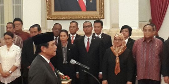 ditunjuk jadi kepala staf kepresidenan rev1