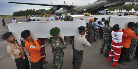 Tim DVI Singapura & Korsel bantu identifikasi korban AirAsia