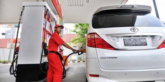 Jokowi dituding bohong besar, Premium seharusnya Rp 5.714/liter