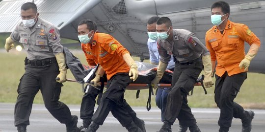 Basarnas berharap jenazah QZ8501 masih dalam badan besar pesawat