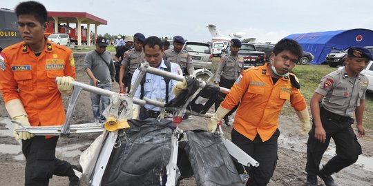 Tim SAR temukan kursi pesawat AirAsia QZ8501