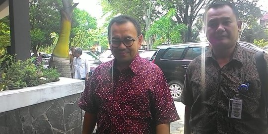 Dituding bohong soal BBM dan gas, menteri ESDM santai