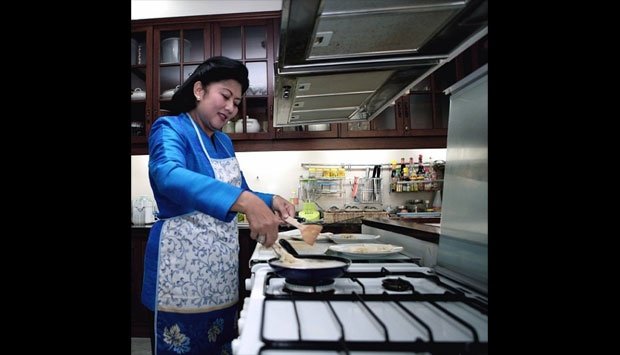instagram ani yudhoyono lagi masak