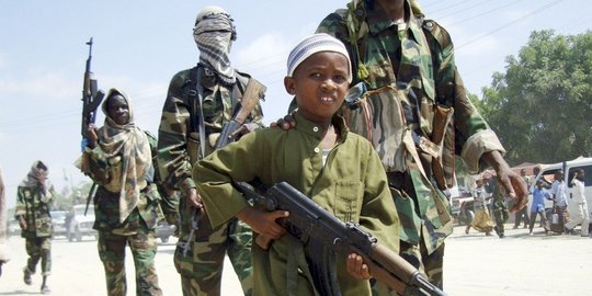 miris,10 negara ini rekrut anak di bawah umur untuk jadi tentara