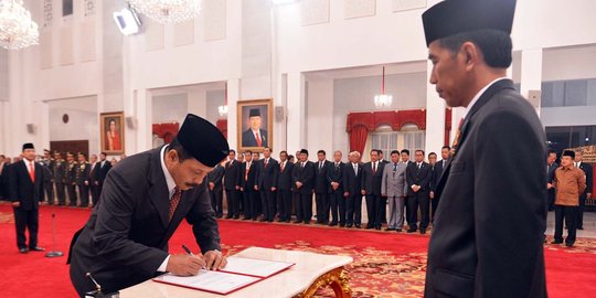 Jokowi lantik I Dewa Gede Palguna sebagai hakim MK