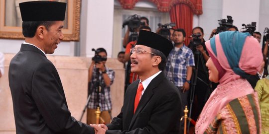 Hakim MK Suhartoyo bantah pernah bebaskan Sudjiono Timan