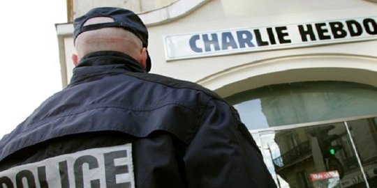 Kantor tabloid Prancis penghina nabi diserang, 11 tewas