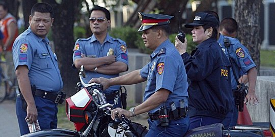 Paus Fransiskus mau datang, polisi Filipina wajib pakai popok