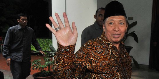 Hamzah Haz jenguk KH Fuad Amin di penjara