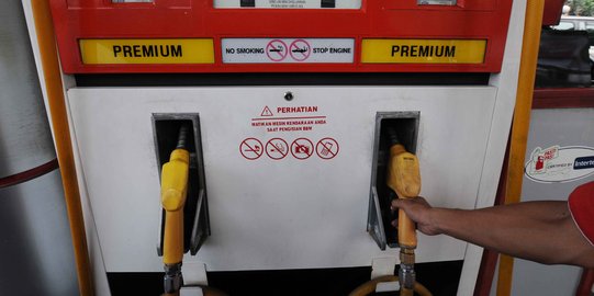 1 Liter premium di Papua Rp 50.000, jika cuaca buruk Rp 150.000
