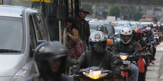 Ahok wacanakan kendaraan pribadi di Jakarta hanya 10 tahun