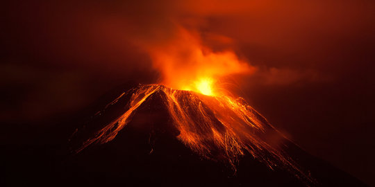 5 Bencana dahsyat saat semua gunung  berapi  di bumi meletus  