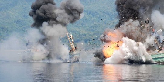 protes kapal nelayan mereka diledakkan tni rev1