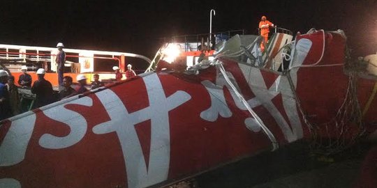 Basarnas duga AirAsia meledak, banyak jenazah sudah hancur