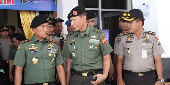 Dari KRI Banda Aceh, Panglima TNI pimpin pengangkatan black box