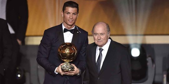 Cristiano Ronaldo raih Ballon d'Or 2014