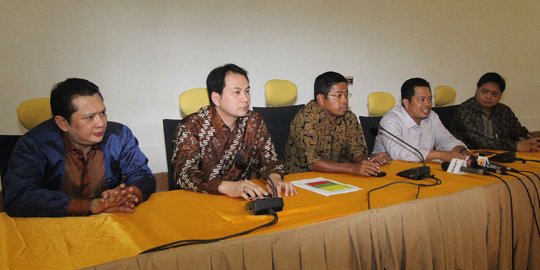 Didampingi Yusril, kubu Ical gugat balik Agung ke pengadilan