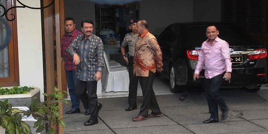 Jadi tersangka di KPK, Komjen Budi siap terima DPR di rumahnya