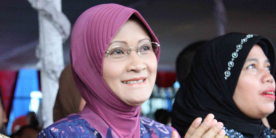 Bersaksi, Rustriningsih mengelak rekomendasikan dana bansos