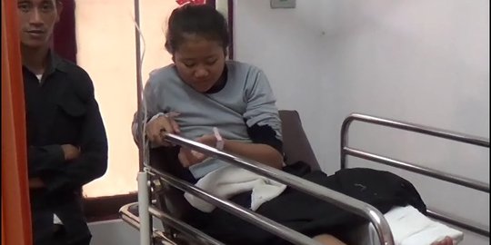 Istirahat sekolah, Fitriyanti tertembak peluru nyasar