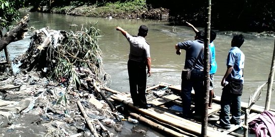 Nyari ikan pakai listrik rumah, Andri hanyut di sungai