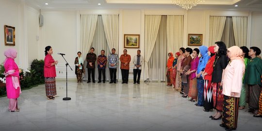 Ibu Negara Iriana lantik para pengurus Dekranas