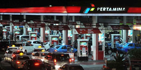 Politikus NasDem desak Jokowi turunkan BBM Rp 5.500 per liter