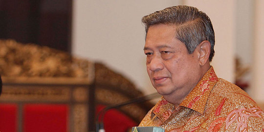 SBY minta Jokowi dengarkan suara rakyat soal Komjen Budi