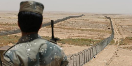 Arab Saudi bangun tembok raksasa nyaris 1.000 km halau ISIS