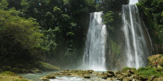 Indahnya Curug Cikaso, air terjun 'three in one' di Sukabumi