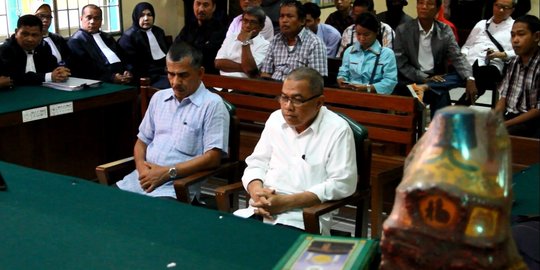 Sepekan dilantik, Sekda Sumut kembali duduk di kursi terdakwa