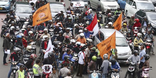 Dinilai diskriminatif, Pergub larangan motor lewat HI digugat ke MA