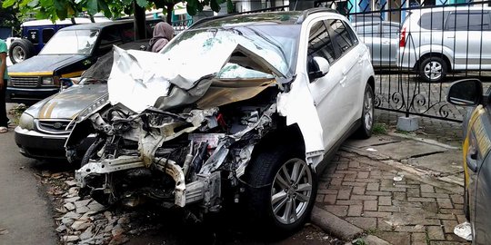 Olah TKP, polisi bawa pengemudi Outlander ke lokasi tabrakan