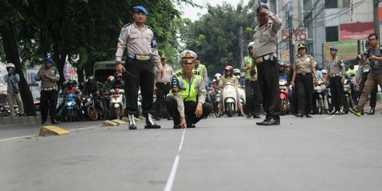 Olah TKP Outlander maut, lajur Transjakarta koridor 8 sempat ditutup