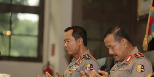 janji tak terjun ke pemerintah dan politik rev1