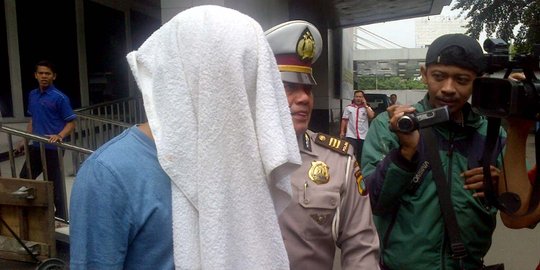 Hasil tes urine, Christopher positif konsumsi narkoba