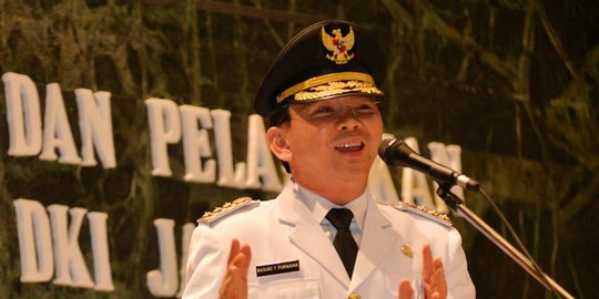 Ahok: PNS kalau melayani warga enggak usah memeras & pura-pura bete