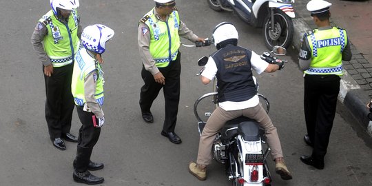 Pengendara Harley yang kabur saat ditilang serahkan diri ke polisi