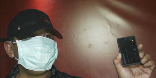 parpol samad pakai topi dan masker rev1