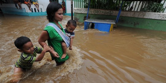 Banjir, TNI bangun posko pengungsian di Jakarta Utara