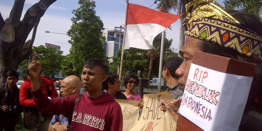 Bambang Widjojanto ditangkap, aktivis anti korupsi di Semarang demo