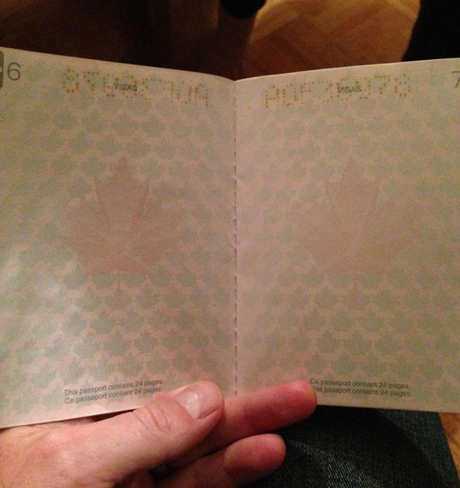 buku paspor kanada