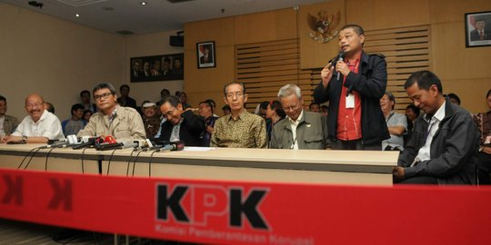 Pimpinan KPK dihalangi masuk Mabes Polri