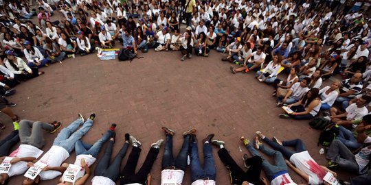 persis indonesia, rakyat 4 negara ini demo saat polisi berulah