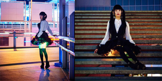 Desainer Jepang bikin rok mini yang bisa menyala