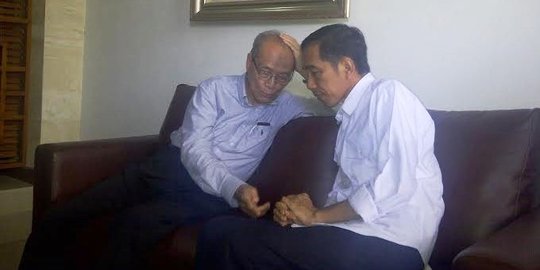 Syafi'i Ma'arif sebut Jokowi bukan orang merdeka, tersandera partai