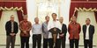 Ini 7 anggota tim independen buatan Jokowi untuk atasi KPK vs Polri