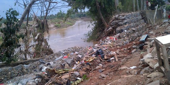 Pemprov DKI pastikan tanggul Kali Sunter sengaja dijebol kontraktor